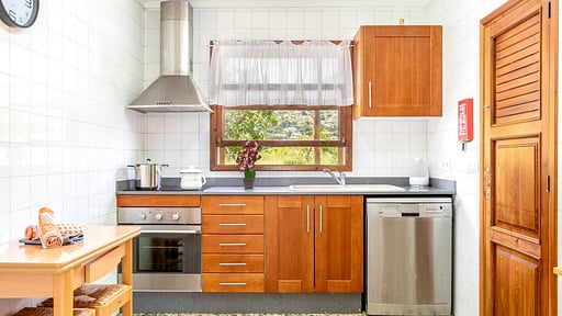 Villa Harbor Blue Kitchen