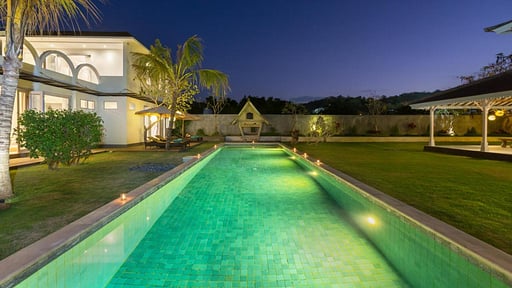 Villa Hasian Swimming pool