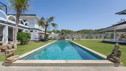 Villa Hasian Swimming pool