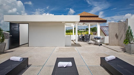 Villa Hau Rooftop lounge