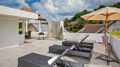Villa Hau Rooftop lounge
