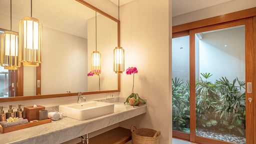 Villa Heliconia Bumbak Bedroom 2