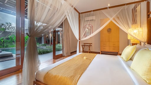 Villa Heliconia Bumbak Bedroom 2