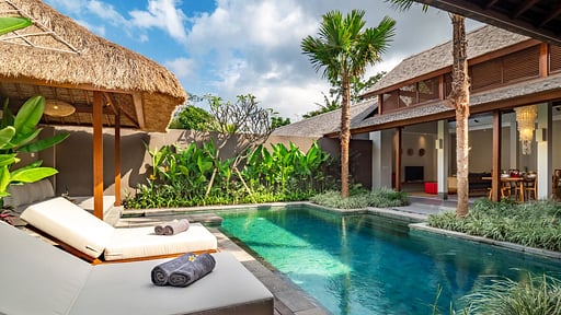 Villa Heliconia Bumbak Swimming pool