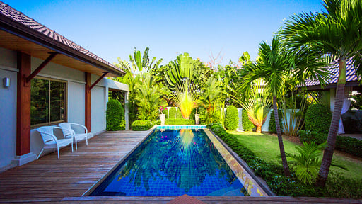Villa Heni Swimming pool