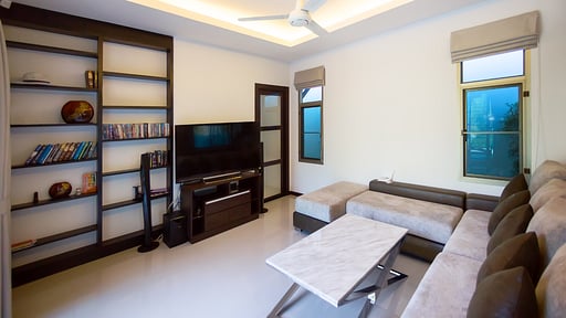 Villa Heni Living room