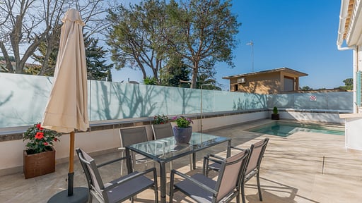 Villa Herdain Terrace/Veranda