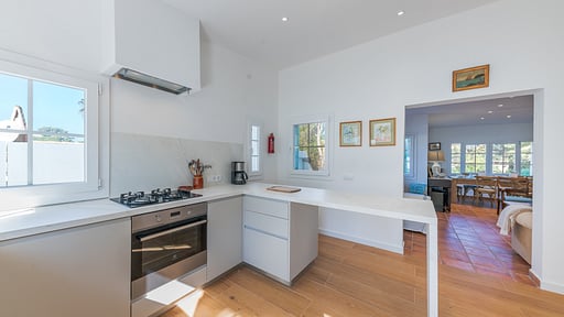 Villa Herdain Kitchen