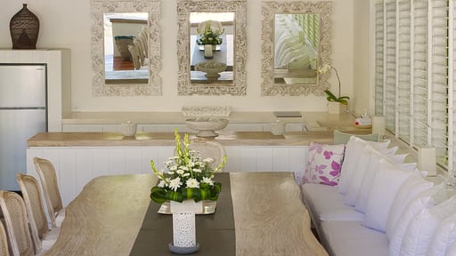 Villa Hermosa Dining area