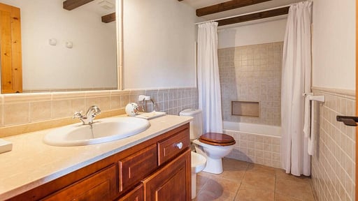 Villa Herrero Bedroom 1