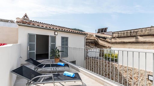 Villa Hessian Others