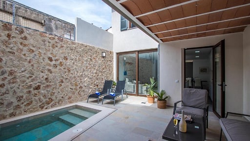 Villa Hessian Swimming pool