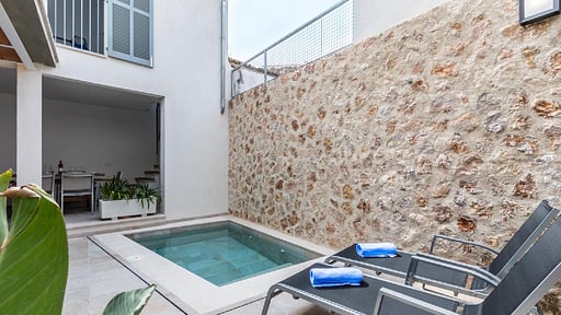 Villa Hessian Swimming pool