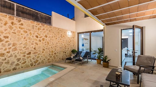 Villa Hessian Swimming pool