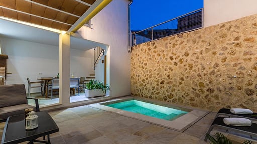 Villa Hessian Swimming pool