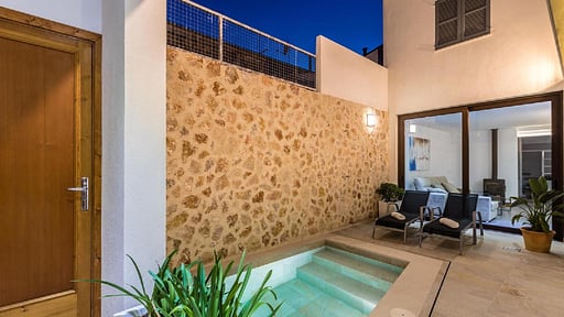 Villa Hessian Swimming pool