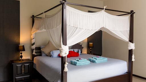 Villa Hihiria Bedroom 2