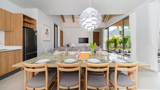 Villa Himmapana Grand Valley 4 Dining area