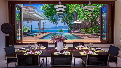 Villa Hin Dining area