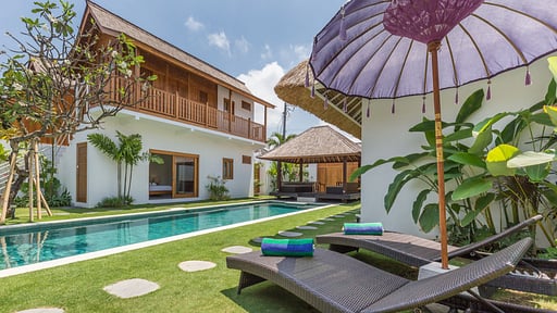 Villa Hoi Namu Swimming pool 1