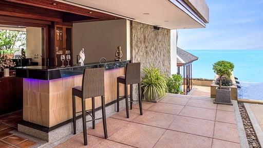 Villa Horizon Phuket Bar