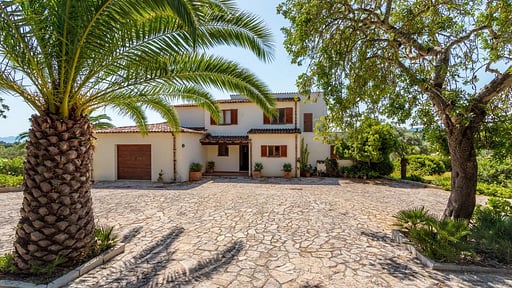 Villa Hostalet Parking