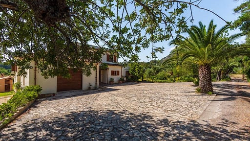 Villa Hostalet Parking