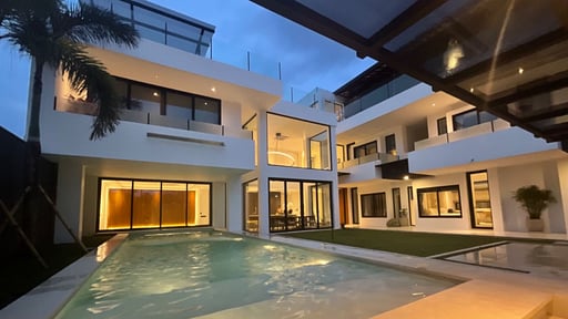 Villa House of Light Piscina