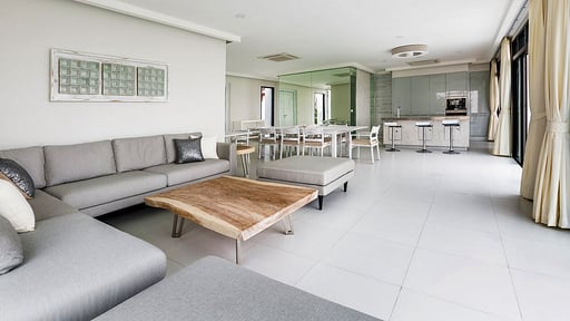 Villa Hruhra Living room