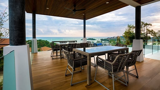 Villa Hruhra Dining area