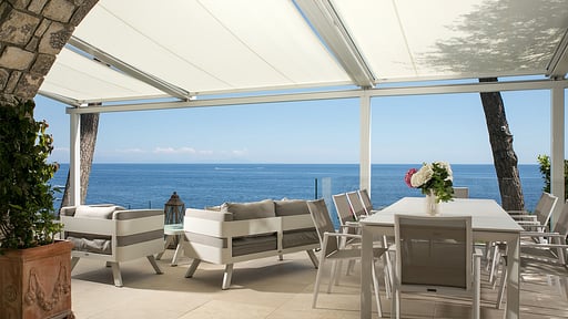 Villa Ibiscus Dining area