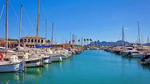 Villa Idu Surroundings