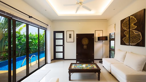 Villa Ikaroa Living room