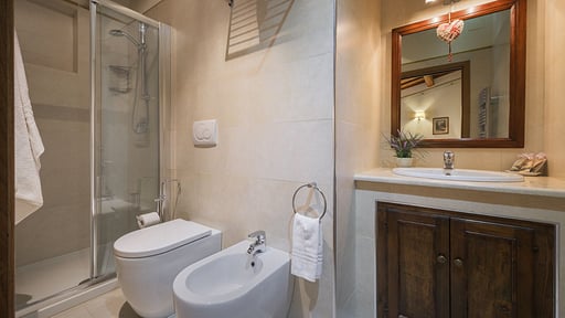 Villa Il Nido Bedroom 1