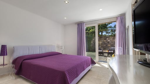 Villa Il Noce Bedroom 1