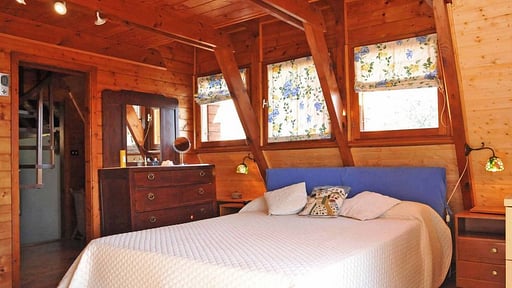 Villa Il Pettirosso Bedroom 1