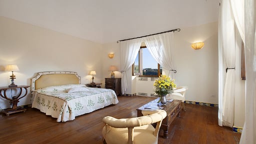 Villa Il Pino Bedroom 2