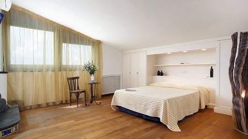 Villa Il Pino Bedroom 5