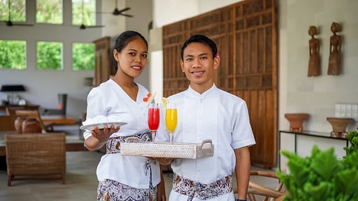 Villa Iluh Villa staff