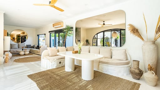 Villa Imagine Berawa Dining area