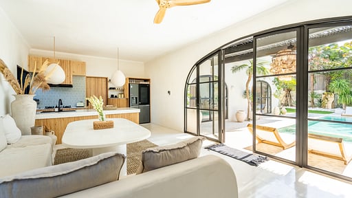 Villa Imagine Berawa Dining area