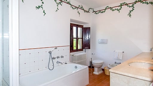 Villa Impruneta Bedroom 1