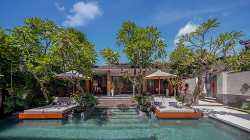 Villa Inara Zwembad