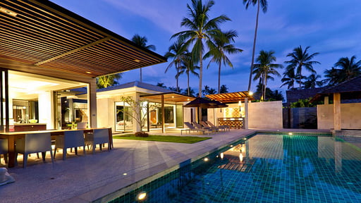 Villa Inasia Schwimmbad 1