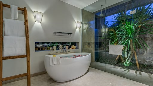 Villa Indah Aramanis Bedroom 1