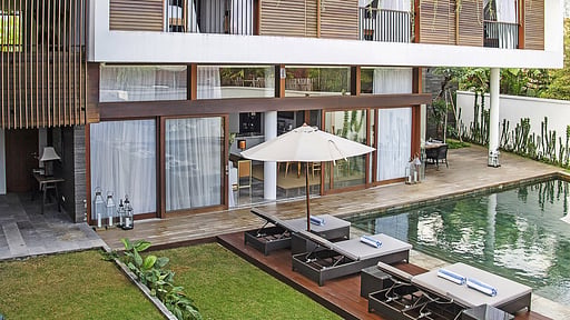 Villa Indrani Piscina