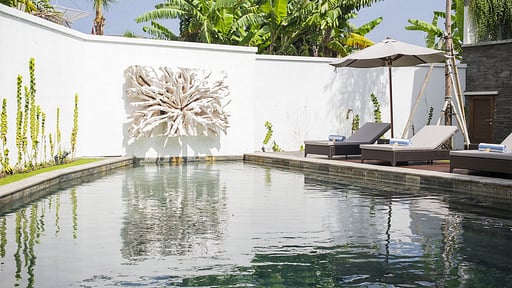 Villa Indrani Piscina