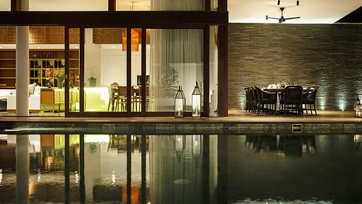 Villa Indrani Piscina