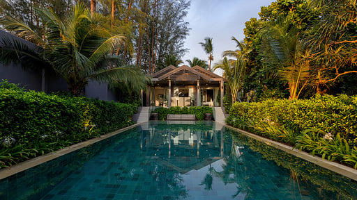 Villa Infinity Blue