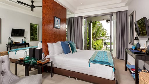 Villa Infinity Blue Bedroom 2